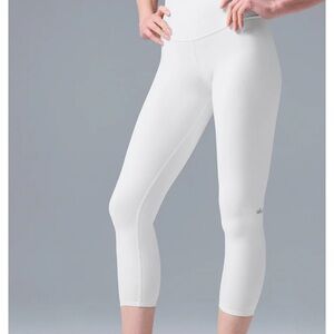 Alo Capri White Airbrush Leggings